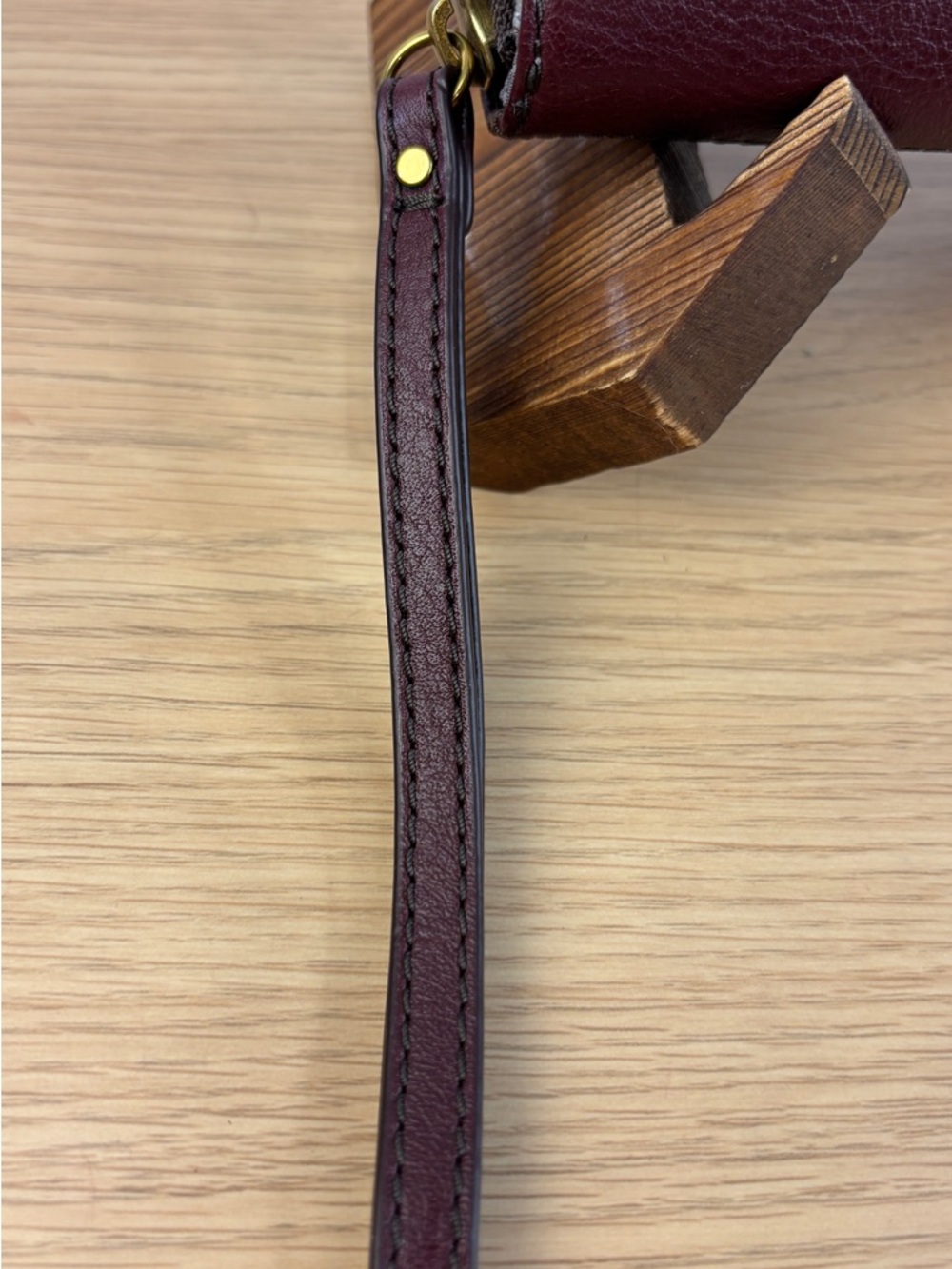 Fossil Madison Tab Clutch Zip Around Wallet in Burgundy Leather - Picture 10 of 12